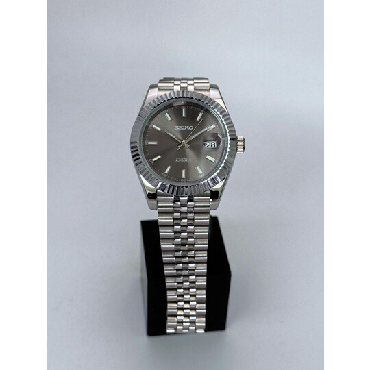 Custom Seiko Mod • Rhodium Grey Datejust Automatic • 41mm